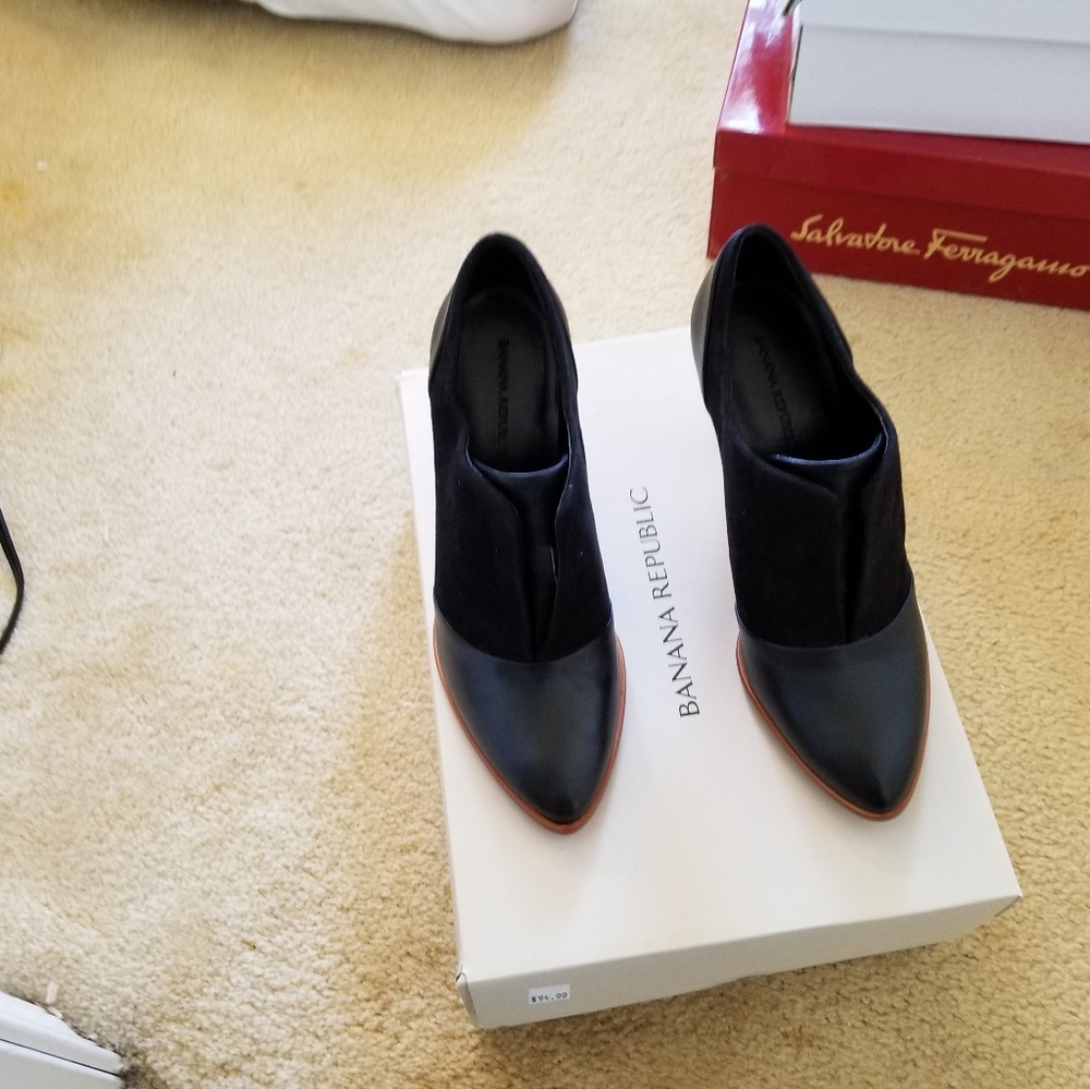Banana Republic booties